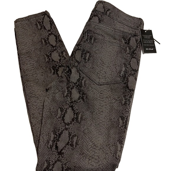 STS Blue Pants - Sts Blue Snakeskin Pants Size 25 Skinny jeans